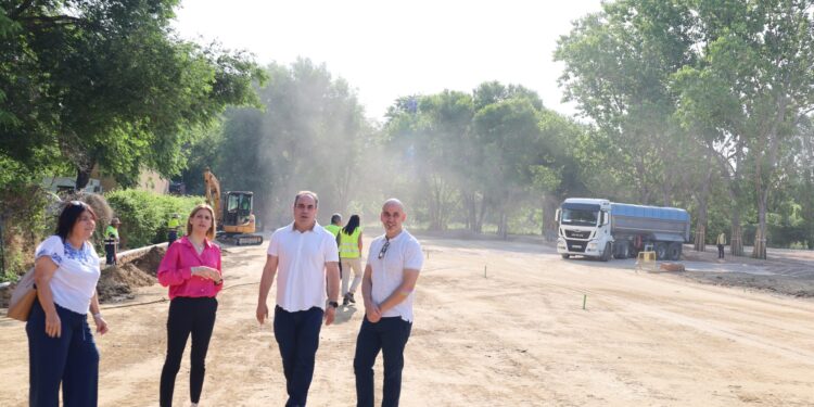 Piquet visita las obras del aparcamiento en el barrio de Nuestra Señora de Belén