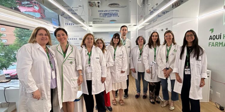 ‘#Aquíhayunfarmacéutico… en marcha’, todo lo que los farmacéuticos ofrecen a la población