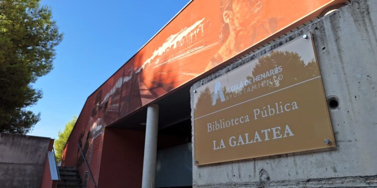Alcalá abrirá las salas de cuatro bibliotecas municipales durante el mes de agosto