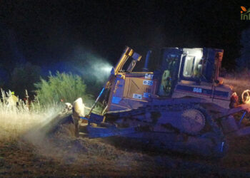 El incendio de Méntrida (Toledo), que afecta a la Comunidad de Madrid, evoluciona favorablemente