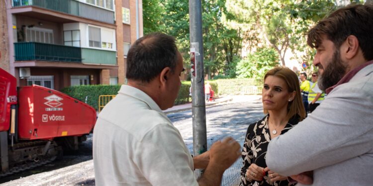 Piquet asegura que el Ayuntamiento está invirtiendo en calles que llevaban tiempo sin inversión