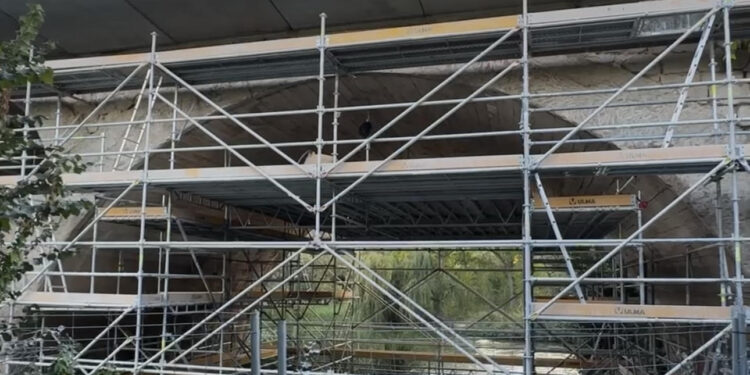 Se complica la visita al Cementerio Jardín por el corte en el Puente de Zulema